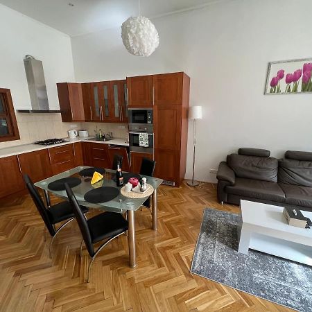 The Old Town'S Apartment Прага Екстериор снимка